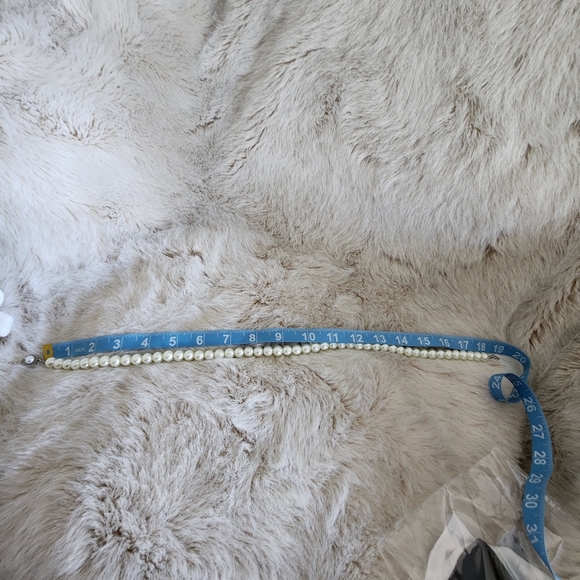 NEW SARAH COVENTRY Pearl Necklace 18" with 3" expander chain - Picture 7 of 8